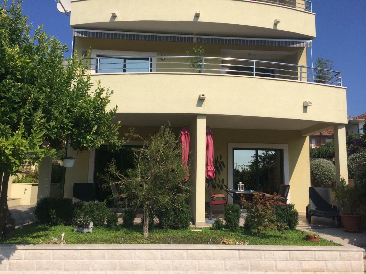 Apartmani Dora I Kati Orebić Exterior foto