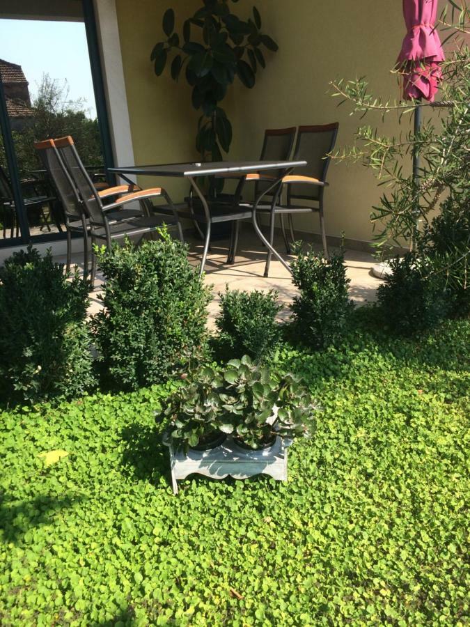Apartmani Dora I Kati Orebić Exterior foto